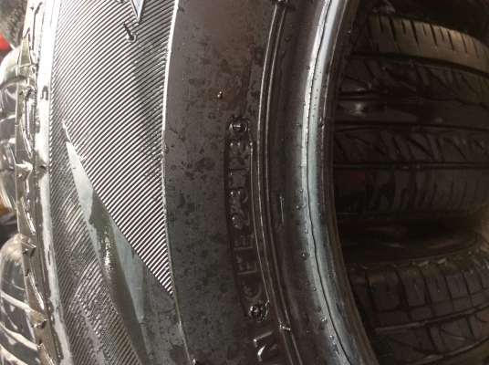 Bridgestone turanza 195-65-15 ปี13 ดอกเตม ถูกๆครับ