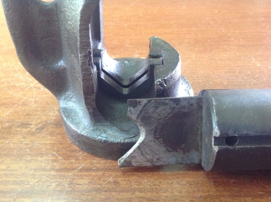 ขายเครื่องมือตัดสายเคเบิลโบราณ ใช้ระบบตอก หายากน่าสะสม