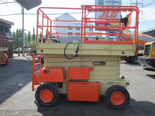 ขาย รถกระเช้าขากรรไกรมือสองจากสหรัฐอเมริกา แบรนด์ JLG สภาพดีเก่านอก มีรับประกัน ขาย รถกระเช้าขากรรไกรมือสองจากสหรัฐอเมริกา แบรนด์ JLG สภาพดีเก่านอก มีรับประกัน