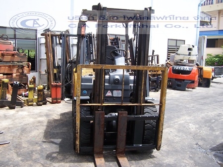 ขายรถ โฟล์คลิฟท์ TCM รุ่น FD30T3