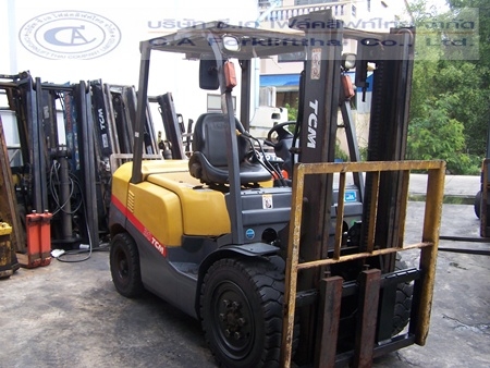 ขายรถ โฟล์คลิฟท์ TCM รุ่น FD30T3