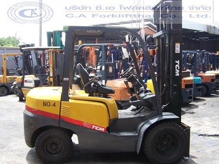 ขายรถ โฟล์คลิฟท์ TCM รุ่น FD30T3
