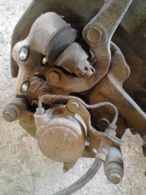 ดุมล้อหน้า ดิสเบรค ปั้มเบรค โตโยต้า 1คู่ ซ้ายขวา น๊อต5 ดุมล้อหน้า ดิสเบรค ปั้มเบรค โตโยต้า 1คู่ ซ้ายขวา น๊อต5