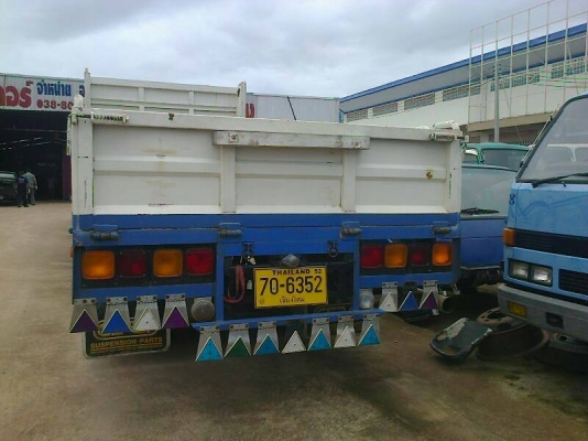 ** ราคา 1,160,000 ** 2013 ISUZU FRR210 รถออกห้างใช้เพียง 9 เดือนเท่านั้น กระบะเหล็ก 5.5 ม สภาพ 90\% เครืองเดิม เกียร์เดิม วิ่งไป 3หมื่นกว่ากิโล เท่านั้น พร้อมใช้มากๆ *** ราคาต่อรองได้ครับ ***