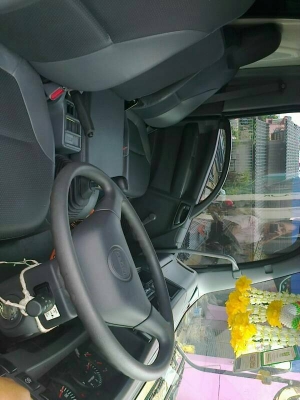 ** ราคา 1,160,000 ** 2013 ISUZU FRR210 รถออกห้างใช้เพียง 9 เดือนเท่านั้น กระบะเหล็ก 5.5 ม สภาพ 90\% เครืองเดิม เกียร์เดิม วิ่งไป 3หมื่นกว่ากิโล เท่านั้น พร้อมใช้มากๆ *** ราคาต่อรองได้ครับ ***