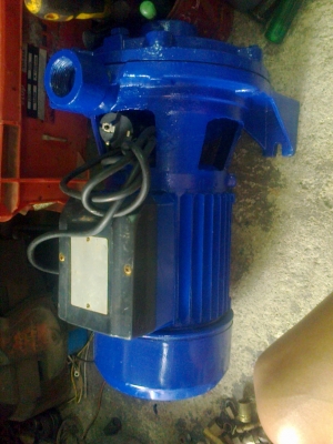 ขาย !! ปั้มน้ำหอยโข่ง ขนาด2แรง220v.ท่อเข้า1.5"ออก1"สภาพดี พร้อมใช้