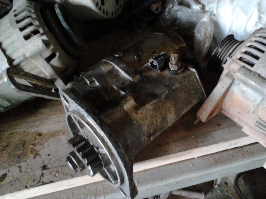 มอร์เตอร์ สตาร์ท 15ฟันเพื่องของเครื่อง 4d84 Komatsu PC40-45 มอร์เตอร์ สตาร์ท 15ฟันเพื่องของเครื่อง 4d84 Komatsu PC40-45