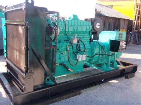 เครื่องปั่นไฟ 275 KVA.CUMMINSรับประกัน 12 เดือน(mad in USA)