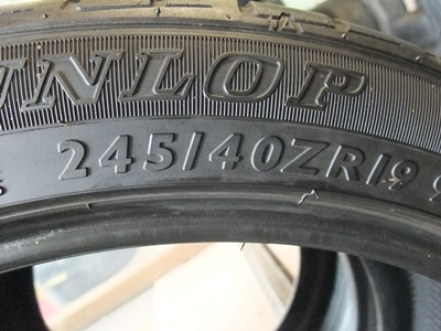 ยาง Dunlop 245/40/19 ปี 12
