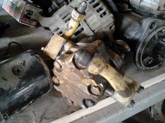 ปั้ม ไฮดรอลิก (ปัมขาว) Hydrolic Pump Komatsu PC40-45