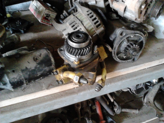 ปั้ม ไฮดรอลิก (ปัมขาว) Hydrolic Pump Komatsu PC40-45