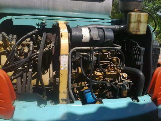 ดีเซลปั้ม ปั้มโซล่า Komatsu PC40-45