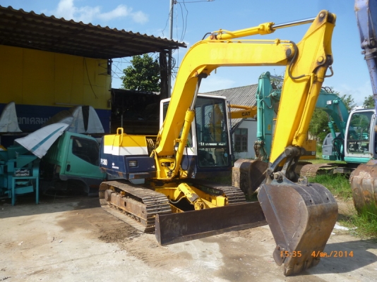 ขาย รถขุด KOMATSU PC60-6 รุ่น มีใบเกรดดันดิน ขาย รถขุด KOMATSU PC60-6 รุ่น มีใบเกรดดันดิน