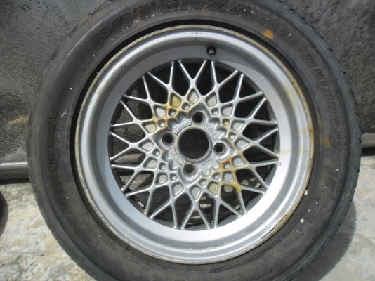 BMW e30  พวงมาลัย 500 บ  สวยๆ