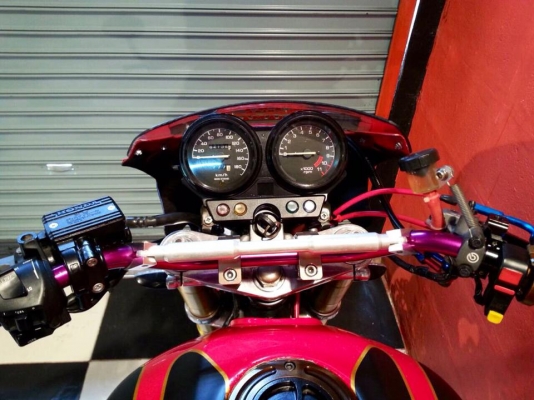 T&amp;T BIKE RAMA2ขายHONDA CB1300 ปี99 แต่งเต็มๆทั้งคันคับ งามแท้ มีทะเบียน กทม.เล่มเขียวครบ ราคา 97500