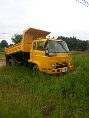 ขายรถบรรทุกดั๊มพ์ 6 ล้อใหญ่ 350,000
