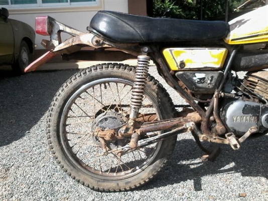 ขาย DT100 มีเล่มไม่ได้ตามชุดโอนรถจอดต้องเอาไปเช็คเองโครงดีไม่ผุ ขาย 8500 บาท