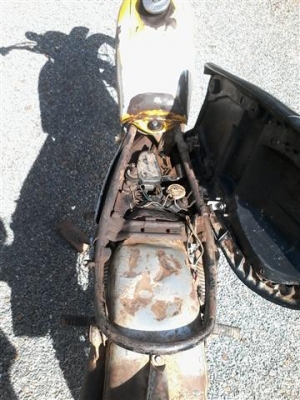 ขาย DT100 มีเล่มไม่ได้ตามชุดโอนรถจอดต้องเอาไปเช็คเองโครงดีไม่ผุ ขาย 8500 บาท