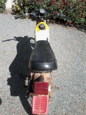 ขาย DT100 มีเล่มไม่ได้ตามชุดโอนรถจอดต้องเอาไปเช็คเองโครงดีไม่ผุ ขาย 8500 บาท