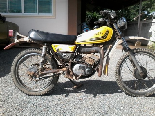 ขาย DT100 มีเล่มไม่ได้ตามชุดโอนรถจอดต้องเอาไปเช็คเองโครงดีไม่ผุ ขาย 8500 บาท