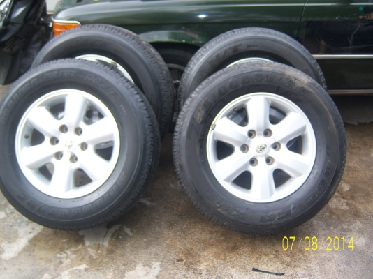 แม็กพร้อมยาง 265 65 17 1ชุด