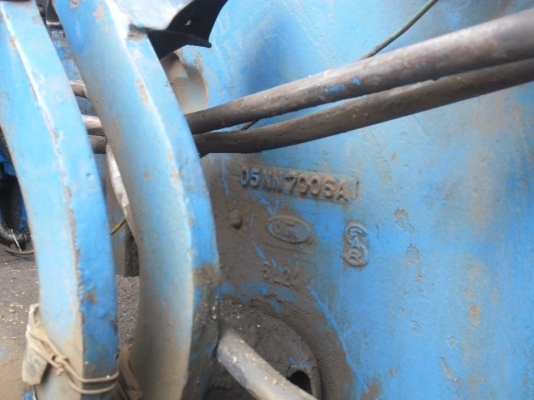 FORD6600 เสื้อลาย