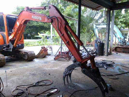 รับทำ มือคีบไม้ Kobuta Komatsu รับทำ มือคีบไม้ Kobuta Komatsu