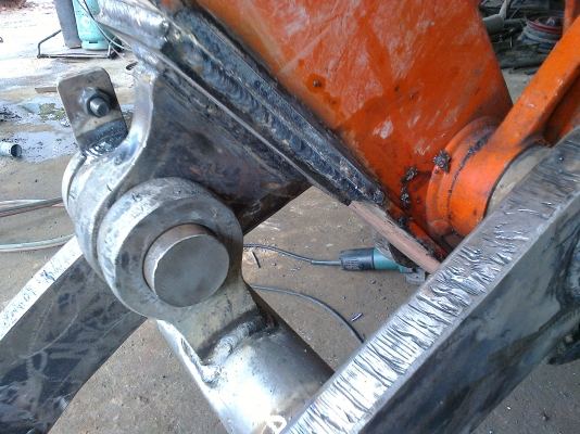 รับทำ มือคีบไม้ Kobuta Komatsu รับทำ มือคีบไม้ Kobuta Komatsu