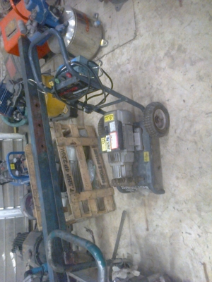 ขาย !! ปั้มฉีดน้ำแรงดันสูง ขนาด3แรง220v.สภาพพร้อมใช้งาน