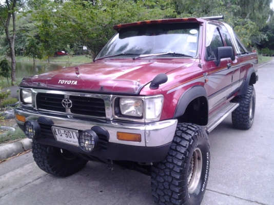 ขายTOYOTA SR5  LN111 ตัวประกอบนอก