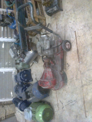 ขาย !! เครื่องขัดพื้นมอเตอร์3แรง220v.จีน(ขาดอุปกรณ์บางส่วน)