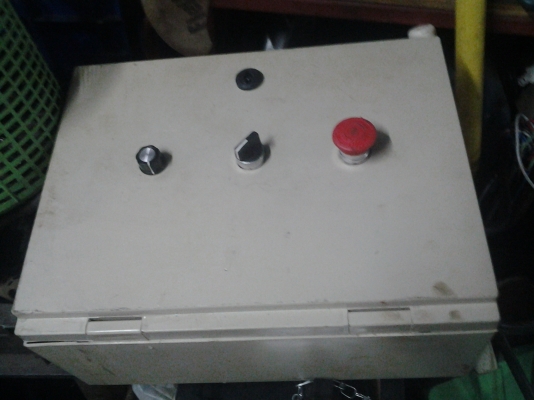 ขาย !! ตู้ไฟอินเวอร์เตอร์ ขนาด0.4kw.