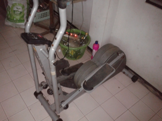 เครื่องออกกำลังกาย 2500 บาท