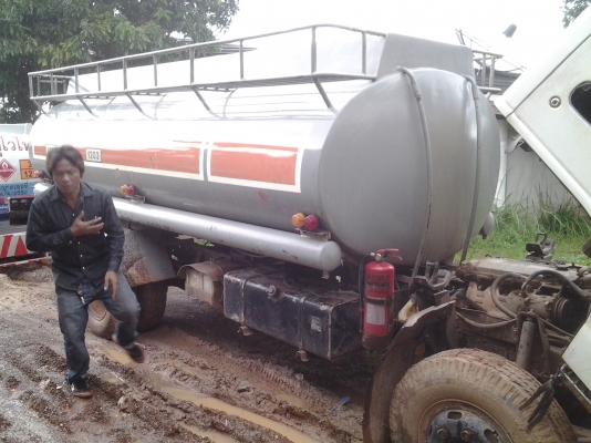 NPR 66LX5T ปี40 เครื่องฝาขาว 120 แรงม้า 4HFI ถังน้ำมัน7000ลิตร เฟืองท้ายเอฟ มีแอร์ NPR 66LX5T ปี40 เครื่องฝาขาว 120 แรงม้า 4HFI ถังน้ำมัน7000ลิตร เฟืองท้ายเอฟ มีแอร์