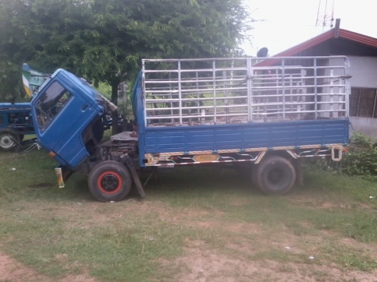 ขายหกล้อ ISUZU NPR 115 ราคา340000 แบ่งจ่าย2งวดได้วิ่งงานทุกวัน