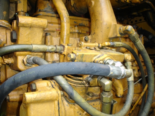 ขายรถตัก CAT-926E  สภาพพร้อมใช้งานราคาไม่แพงสนใจติดต่อ 081-9485494