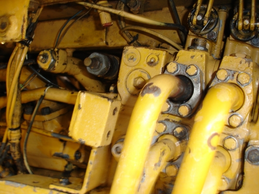 ขายรถตัก CAT-926E  สภาพพร้อมใช้งานราคาไม่แพงสนใจติดต่อ 081-9485494