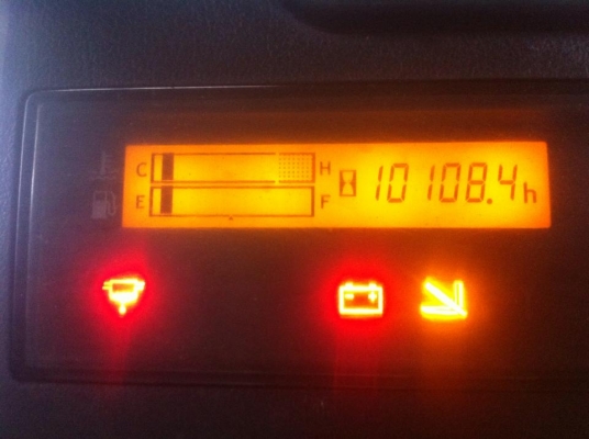 ขายด่วนน!! TOYOTA รุ่น 8 FD35J เสา 3 เมตร เกียร์ Auto มี Side shift