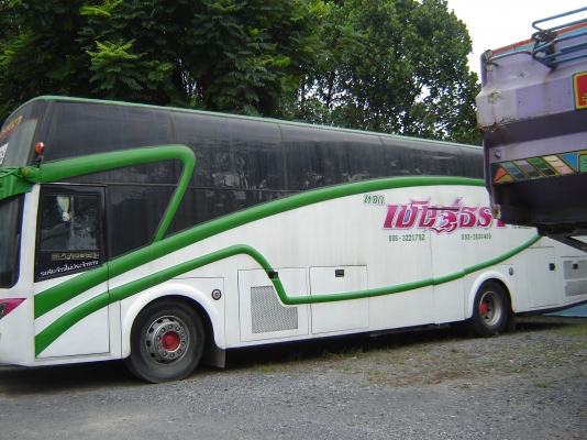 ขายรถบัสเครื่อง Benz รับส่งพนักงาน 340แรงแอร์ 40 ที่นั่ง ราคา 520000 บาท โทร. 0892406621  0843376760