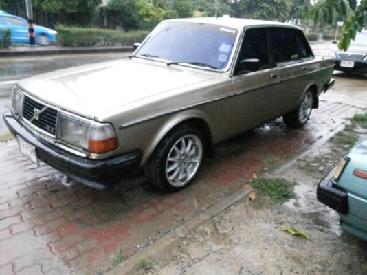 VOLVO 244 GLE คลาสสิค 1 เจ ออโต้ แก๊สพร้อม ถูกๆ