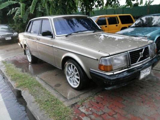 VOLVO 244 GLE คลาสสิค 1 เจ ออโต้ แก๊สพร้อม ถูกๆ