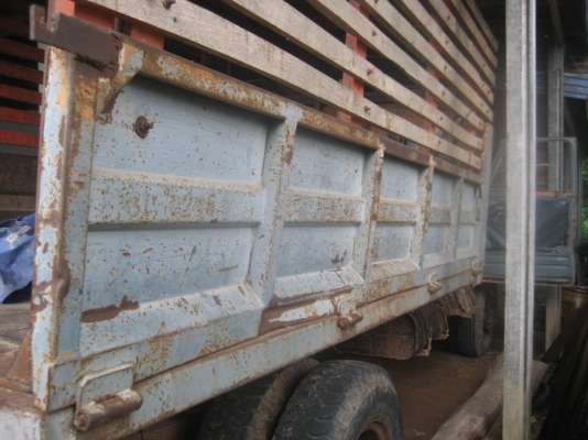 หัวยาวเหล็ก  ไม่ดัมพ์   ราคา 215,000  บาท