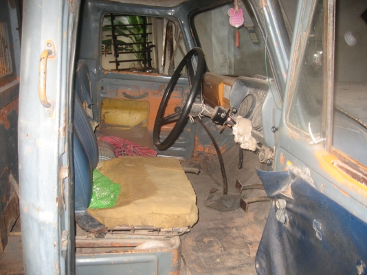 หัวยาวเหล็ก  ไม่ดัมพ์   ราคา 215,000  บาท