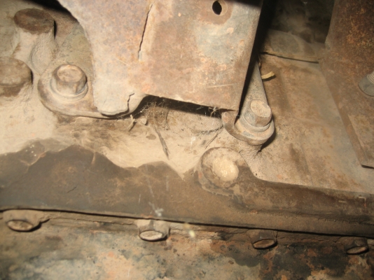 หัวยาวเหล็ก  ไม่ดัมพ์   ราคา 215,000  บาท