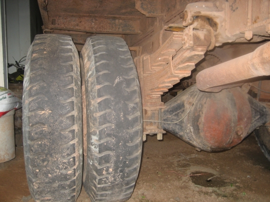 หัวยาวเหล็ก  ไม่ดัมพ์   ราคา 215,000  บาท