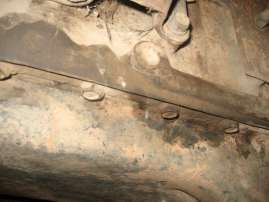 หัวยาวเหล็ก  ไม่ดัมพ์   ราคา 215,000  บาท