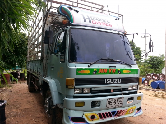 ขายร็อกกี้165แรง พ.เพาเวอร์ เบรกทิฟฟี่ ภายในสวย แอร์เย็น เครื่องดี แคชซีสวย ยางดี ห้างแท้ ยาว6.50ม. สภาพพร้อมใช้งาน เอกสารพร้อมโอน สนใจโทร 090-8588220คุณนะ หรือ www.truck.in.th/498