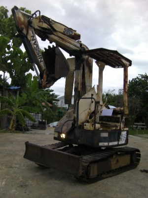 รถขุดเล็กขายตามสภาพนิสันPC30เก่านอกสภาพพร้อมใช้บูมสไลด์ราคา 189,000บาท มีVDOการใช้งานhttp://www.youtube.com/watch?v=2q2CvCmdr7g