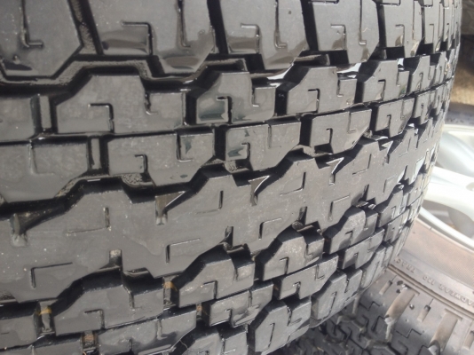 ล้อแม็กส์ isuzu  Hi lander พร้อม ยาง 245-70-16 ปี 13