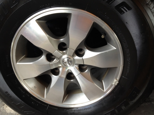ล้อ แม็ก พร้อมยาง Toyota Fortuner หน้าเงา ขอบ 16